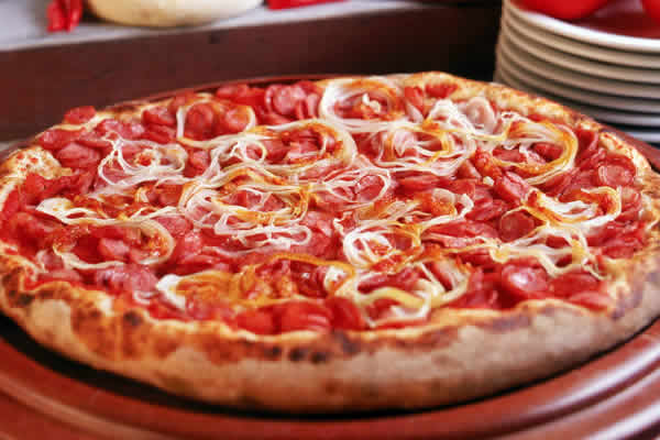 Pizza calabresa